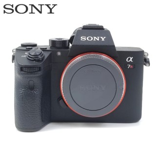 Camara Sony a7R III Mirrorless (usada)